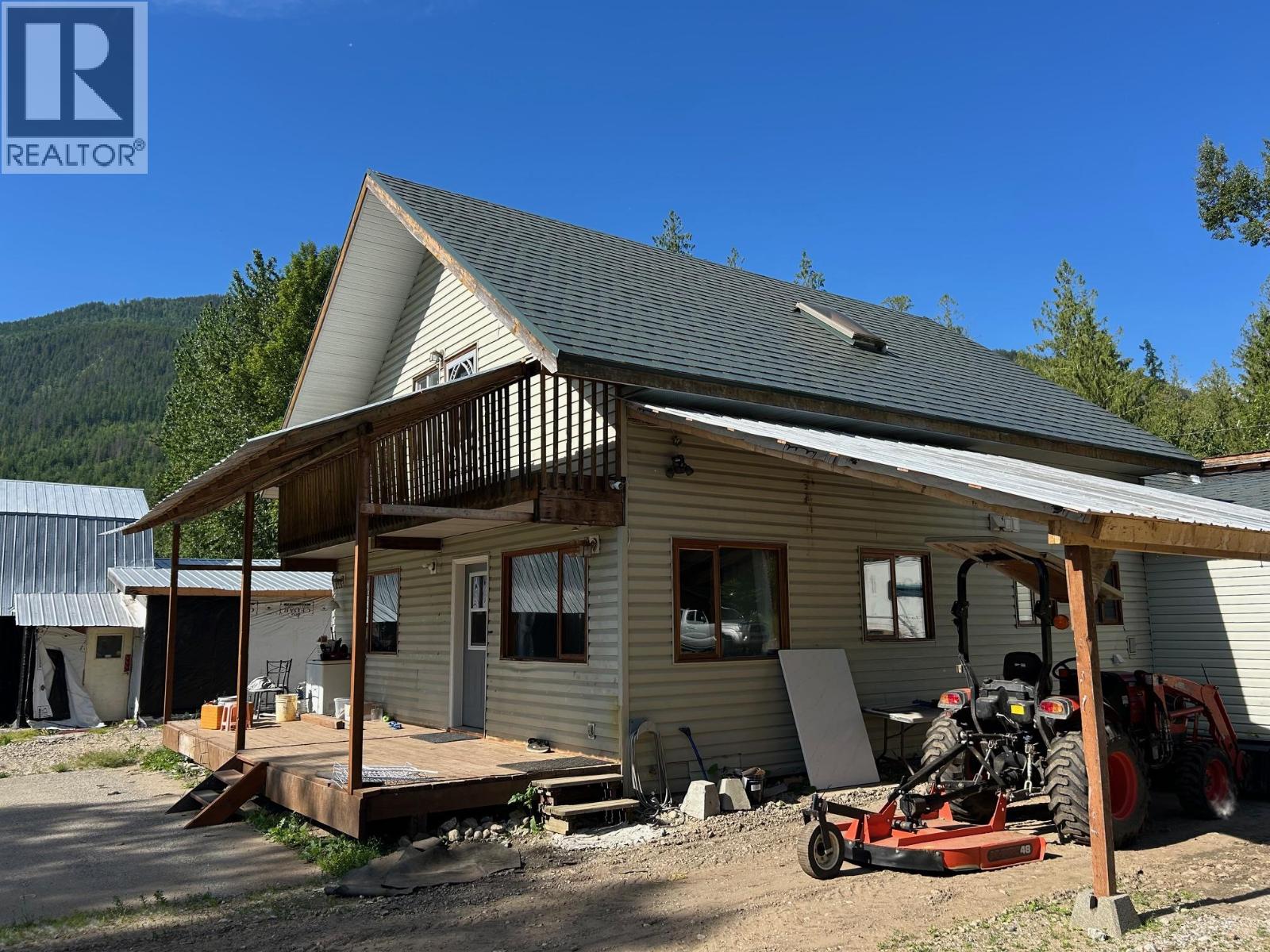 3854 Trinity Valley Road, Enderby