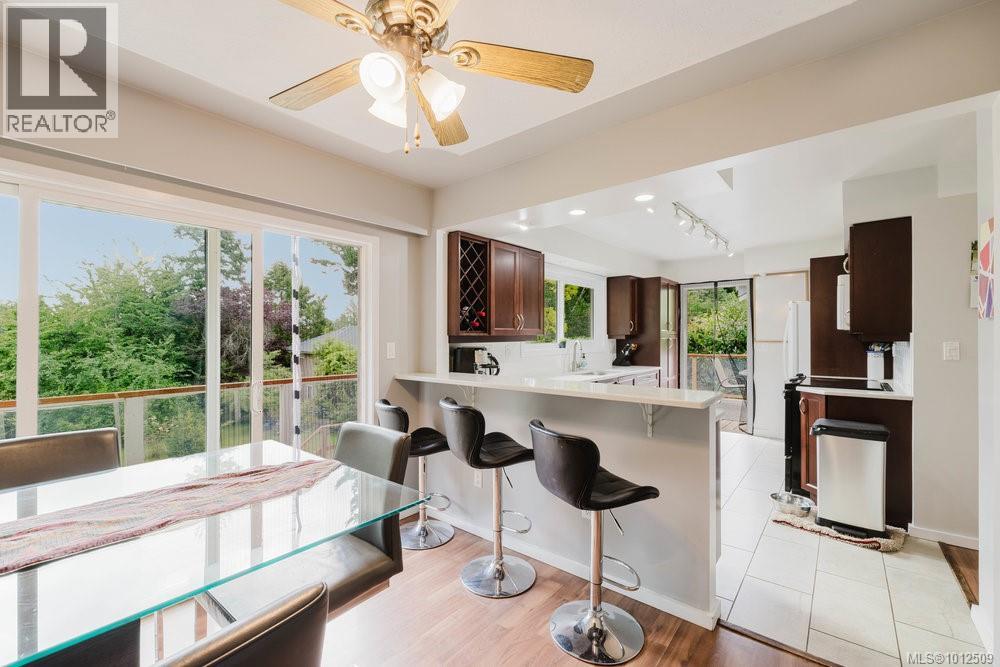 4905 LOCHSIDE DR - 7