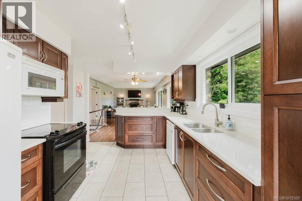 4905 LOCHSIDE DR - 9
