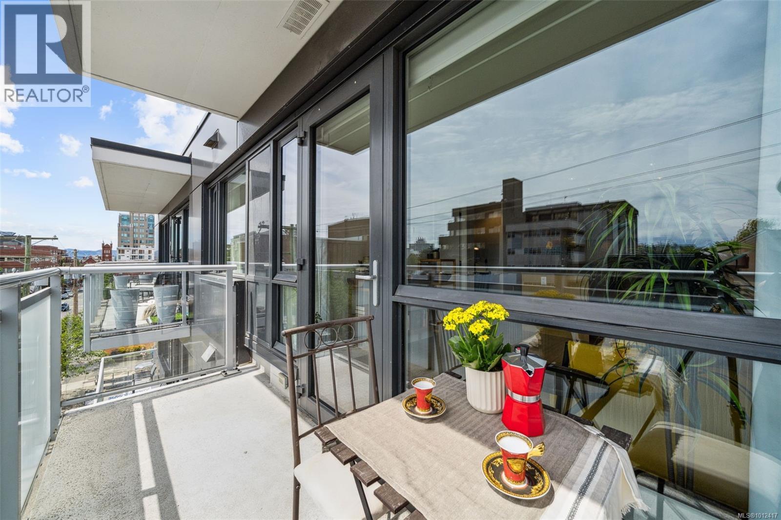 409 838 Broughton Street, Victoria