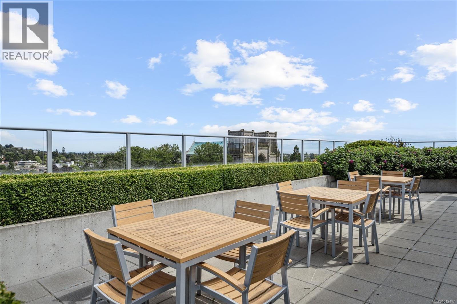 409 838 Broughton Street, Victoria