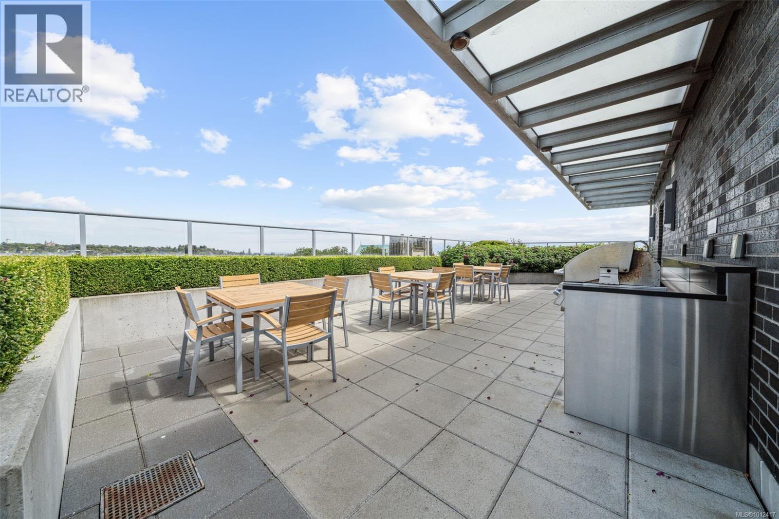 409 838 Broughton Street, Victoria