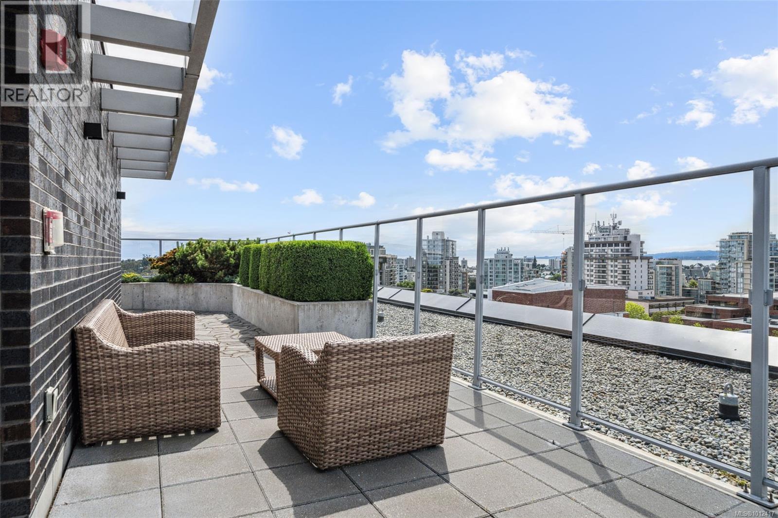 409 838 Broughton Street, Victoria