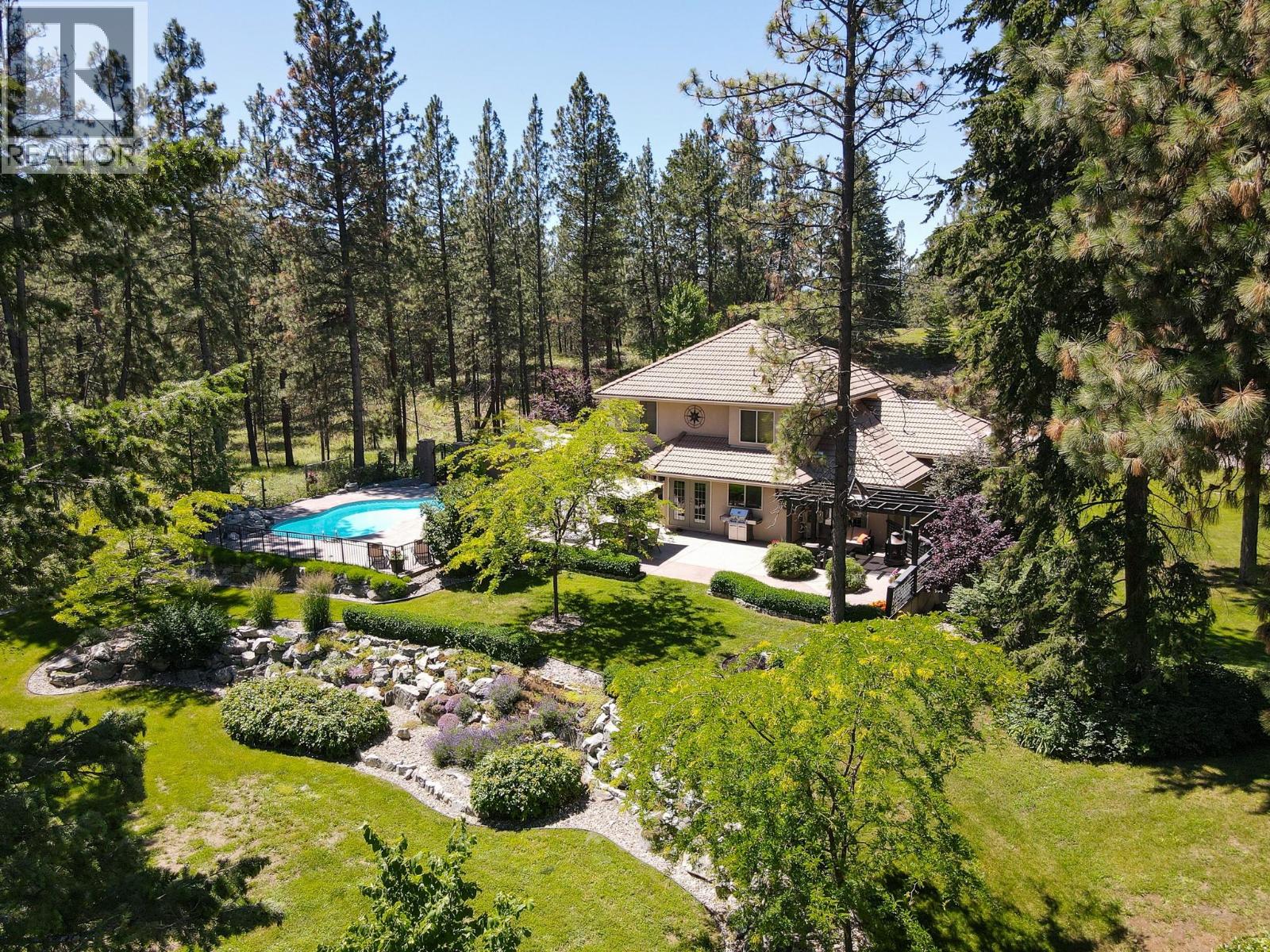 Photo 2 of 4163 Mahonia Drive S, Kelowna BC