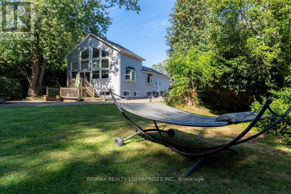 Photo 45 of 708 Montbeck Crescent, Mississauga ON