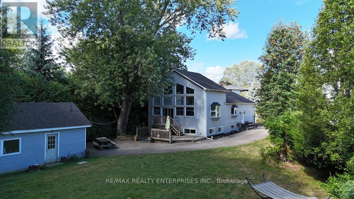 Photo 46 of 708 Montbeck Crescent, Mississauga ON