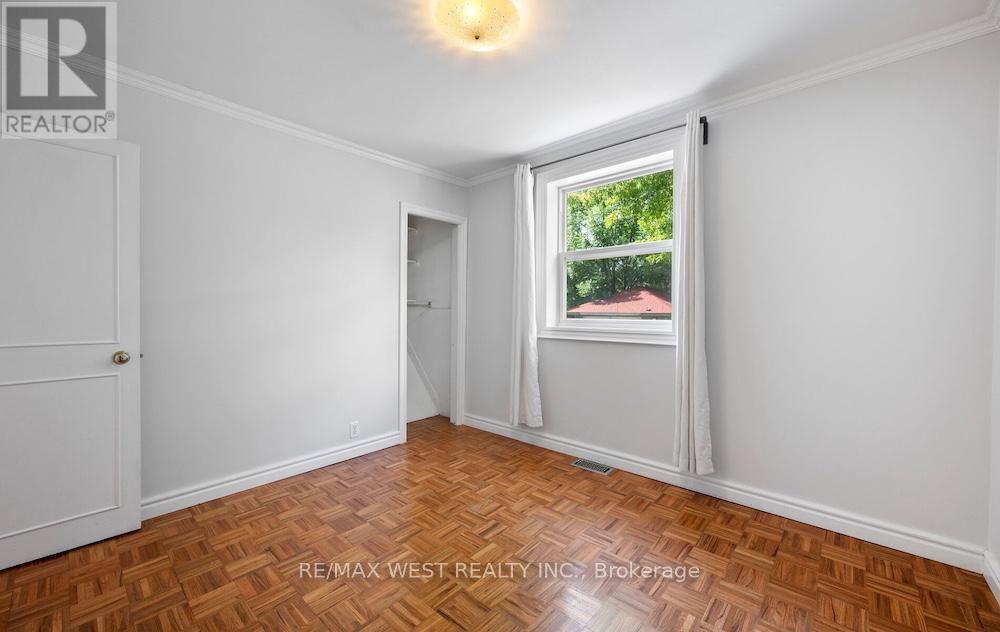 Photo 17 of 6 Robindale Avenue, Toronto ON