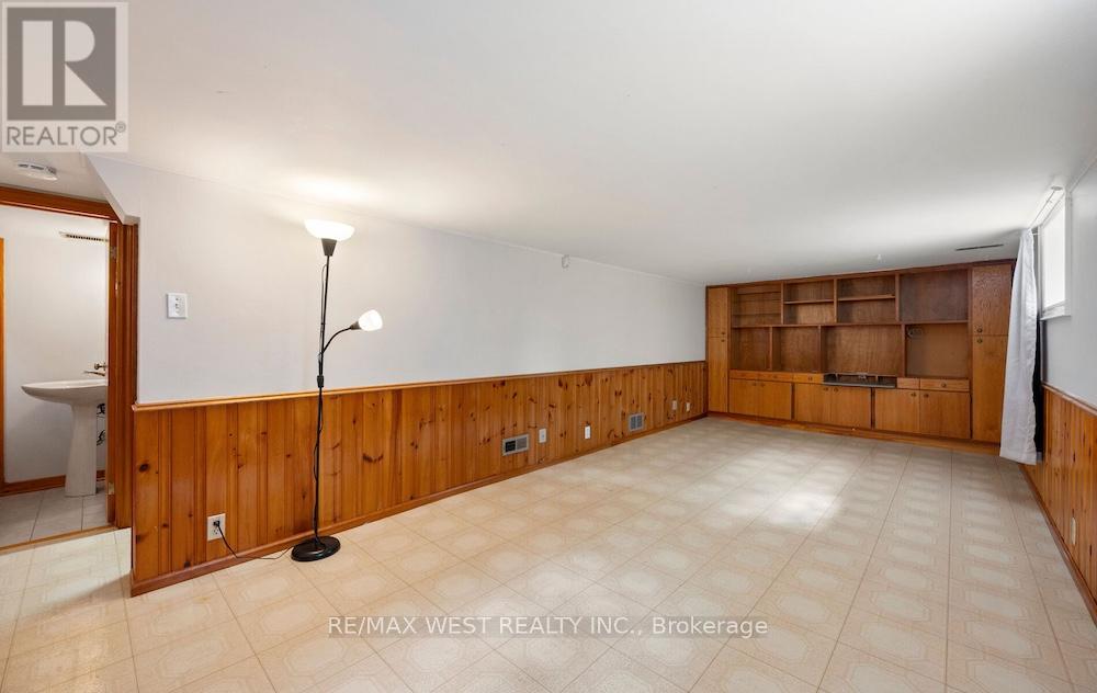 Photo 30 of 6 Robindale Avenue, Toronto ON