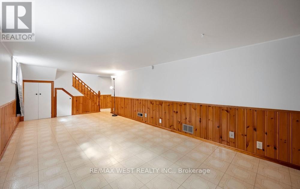 Photo 31 of 6 Robindale Avenue, Toronto ON