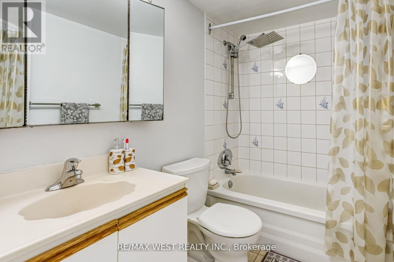 Photo 27 of 209 340 Dixon Road, Toronto ON