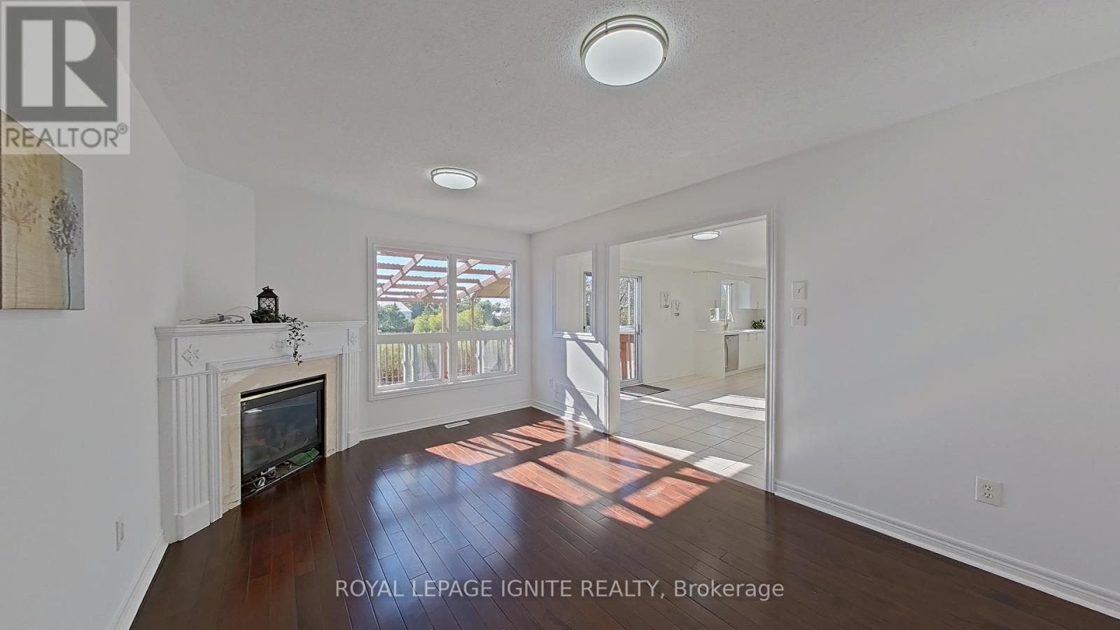 Photo 10 of 63 Eastbrook Way, Brampton ON