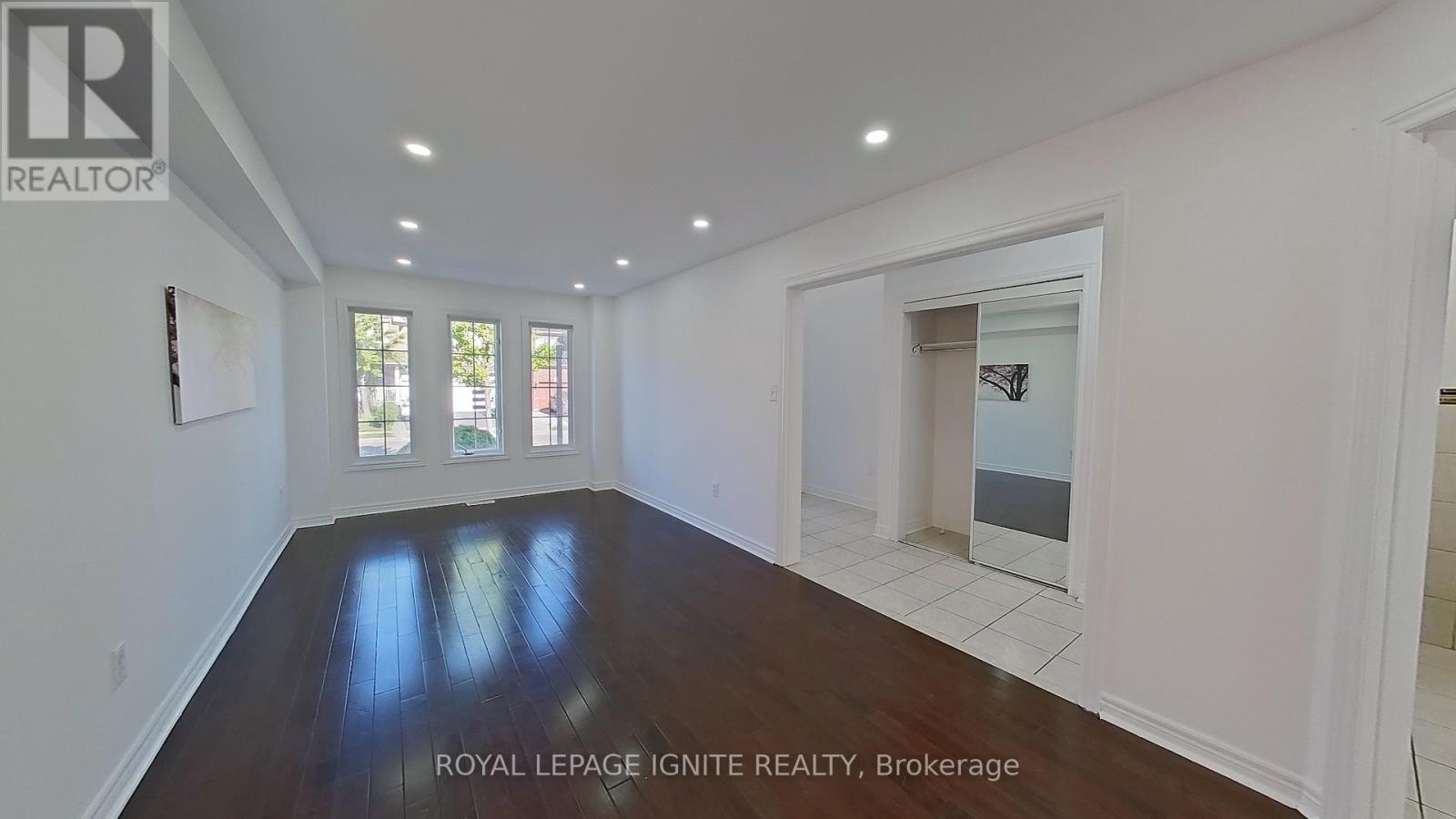 Photo 6 of 63 Eastbrook Way, Brampton ON