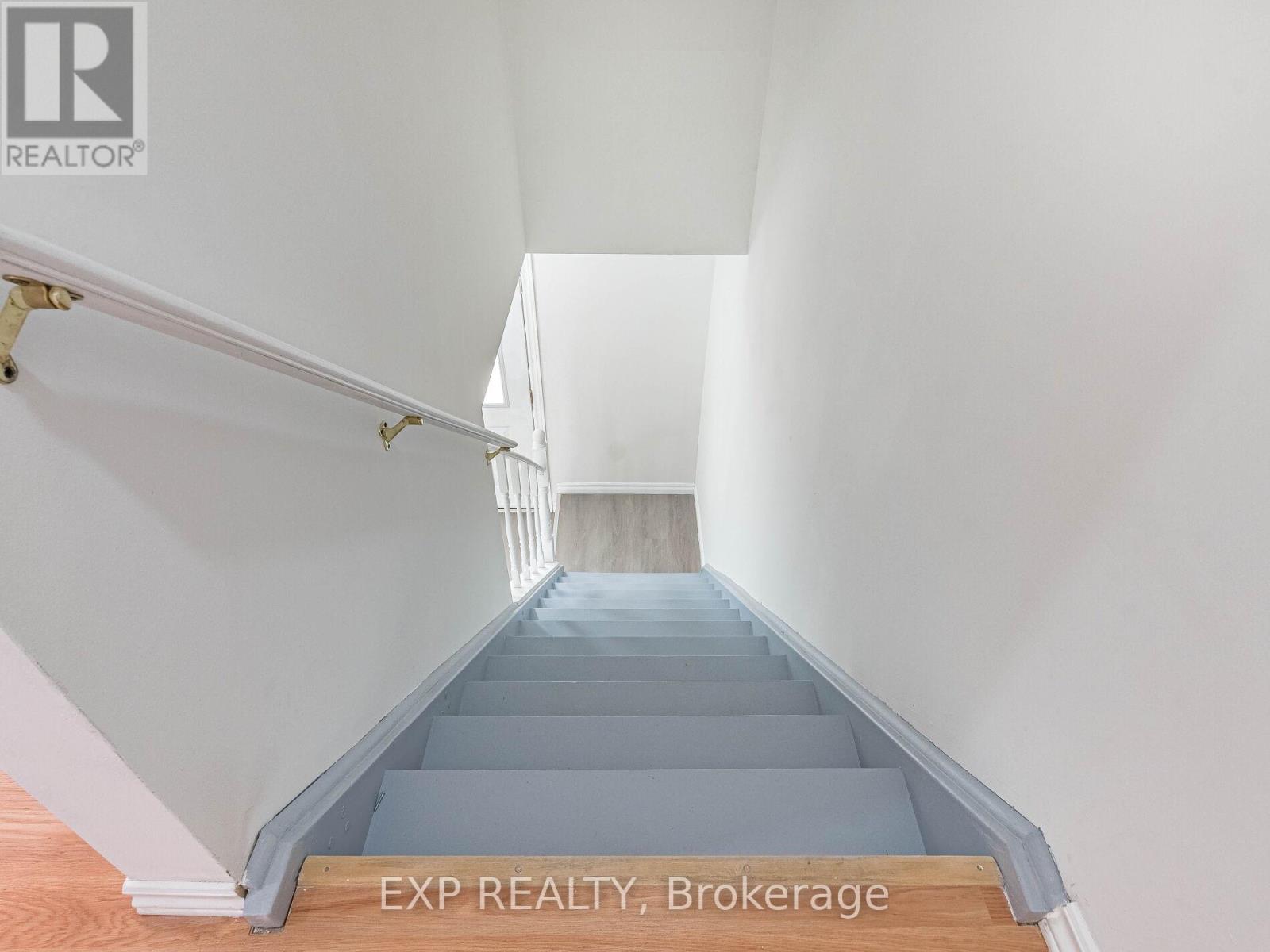 Photo 15 of 122 45 Hansen Road N, Brampton ON