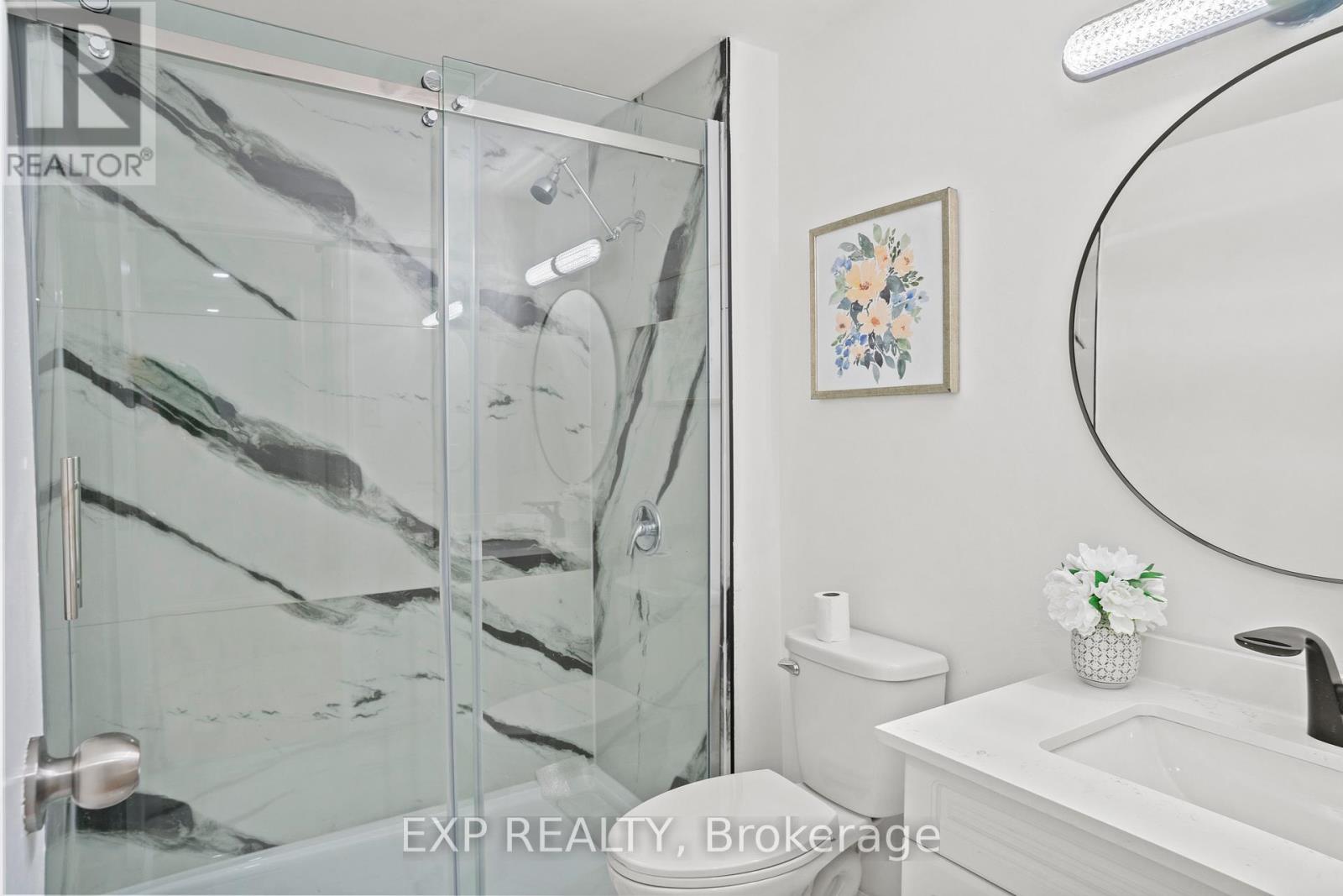 Photo 19 of 122 45 Hansen Road N, Brampton ON