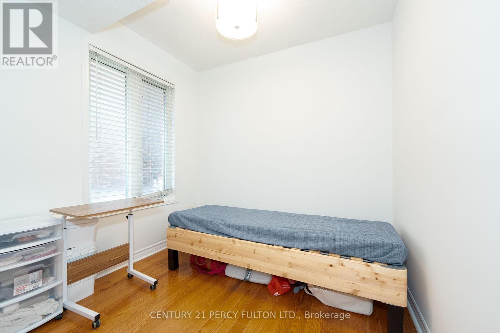 Photo 10 of 119 Torbarrie Road, Toronto ON