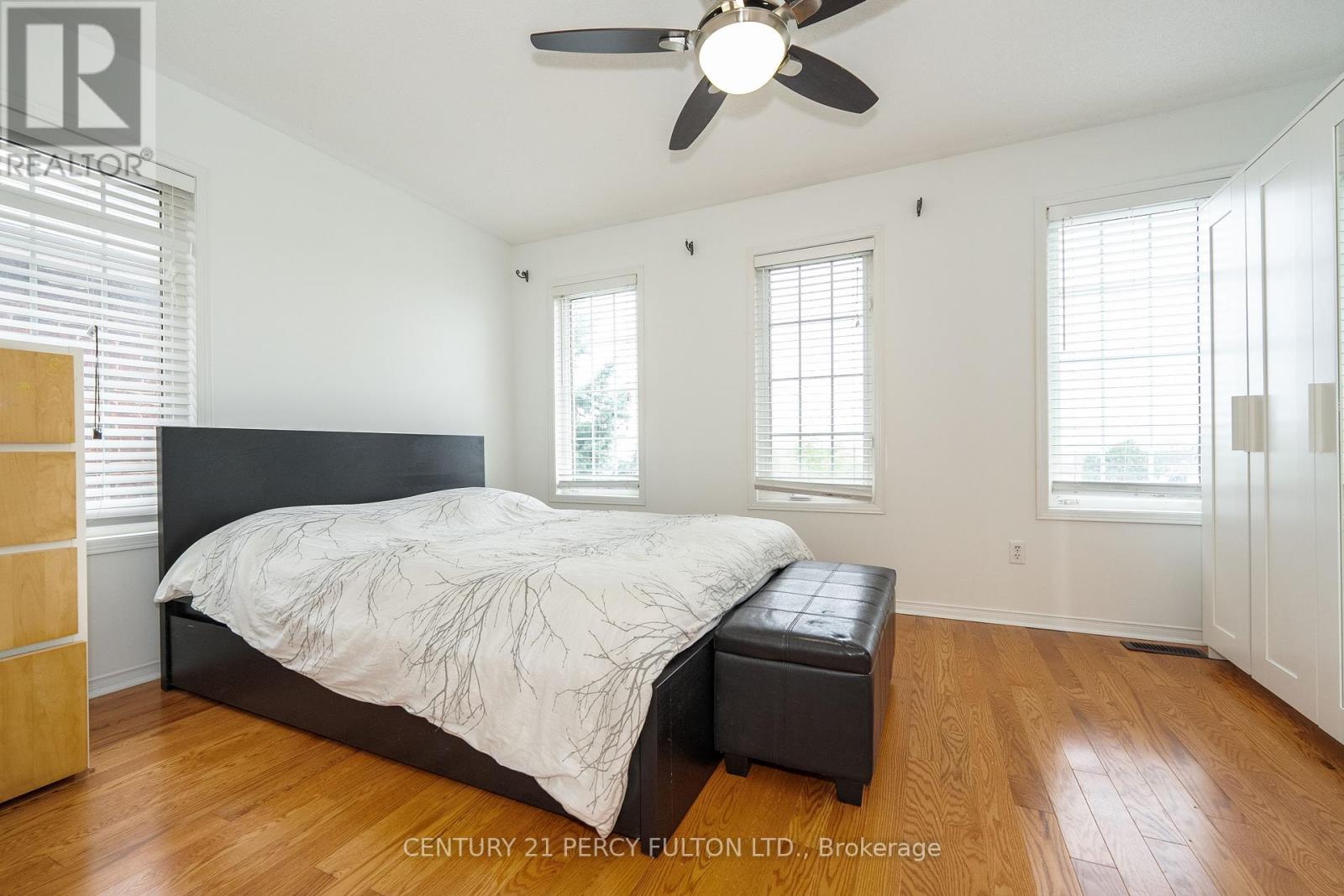 Photo 11 of 119 Torbarrie Road, Toronto ON