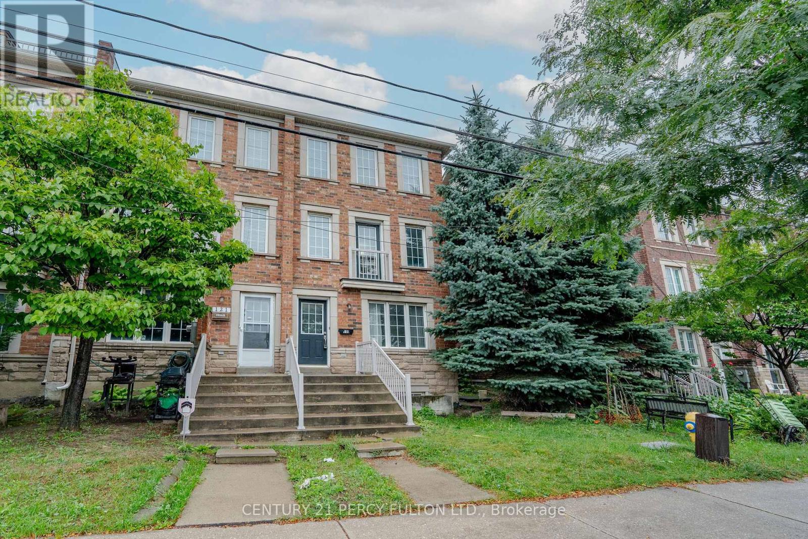Photo 2 of 119 Torbarrie Road, Toronto ON