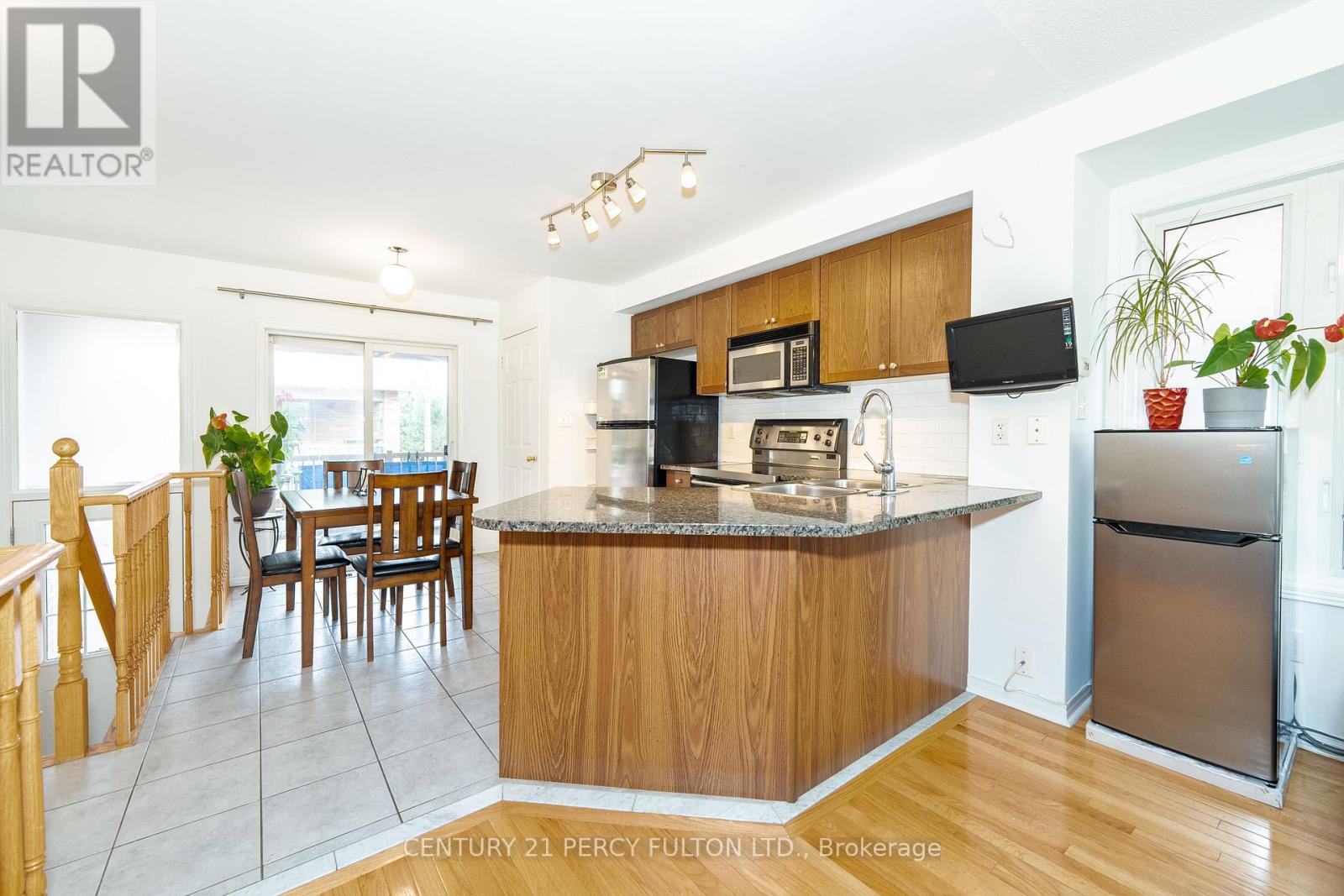 Photo 25 of 119 Torbarrie Road, Toronto ON