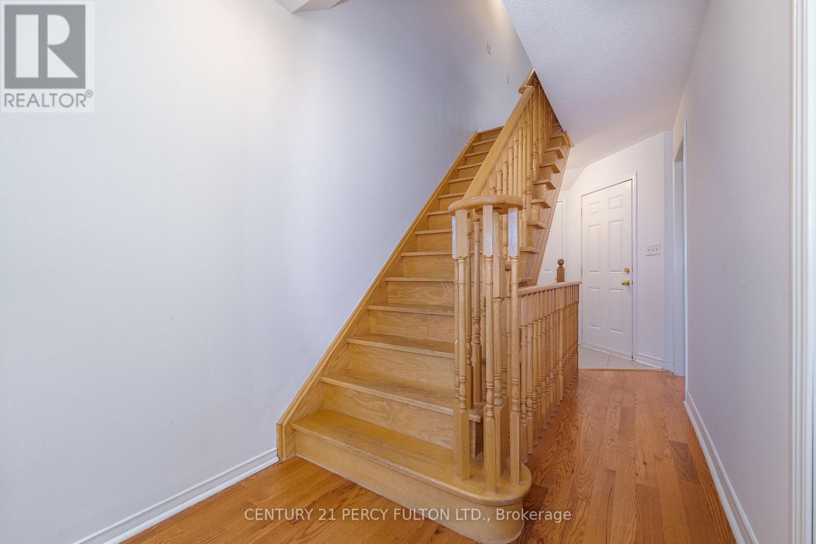 Photo 6 of 119 Torbarrie Road, Toronto ON