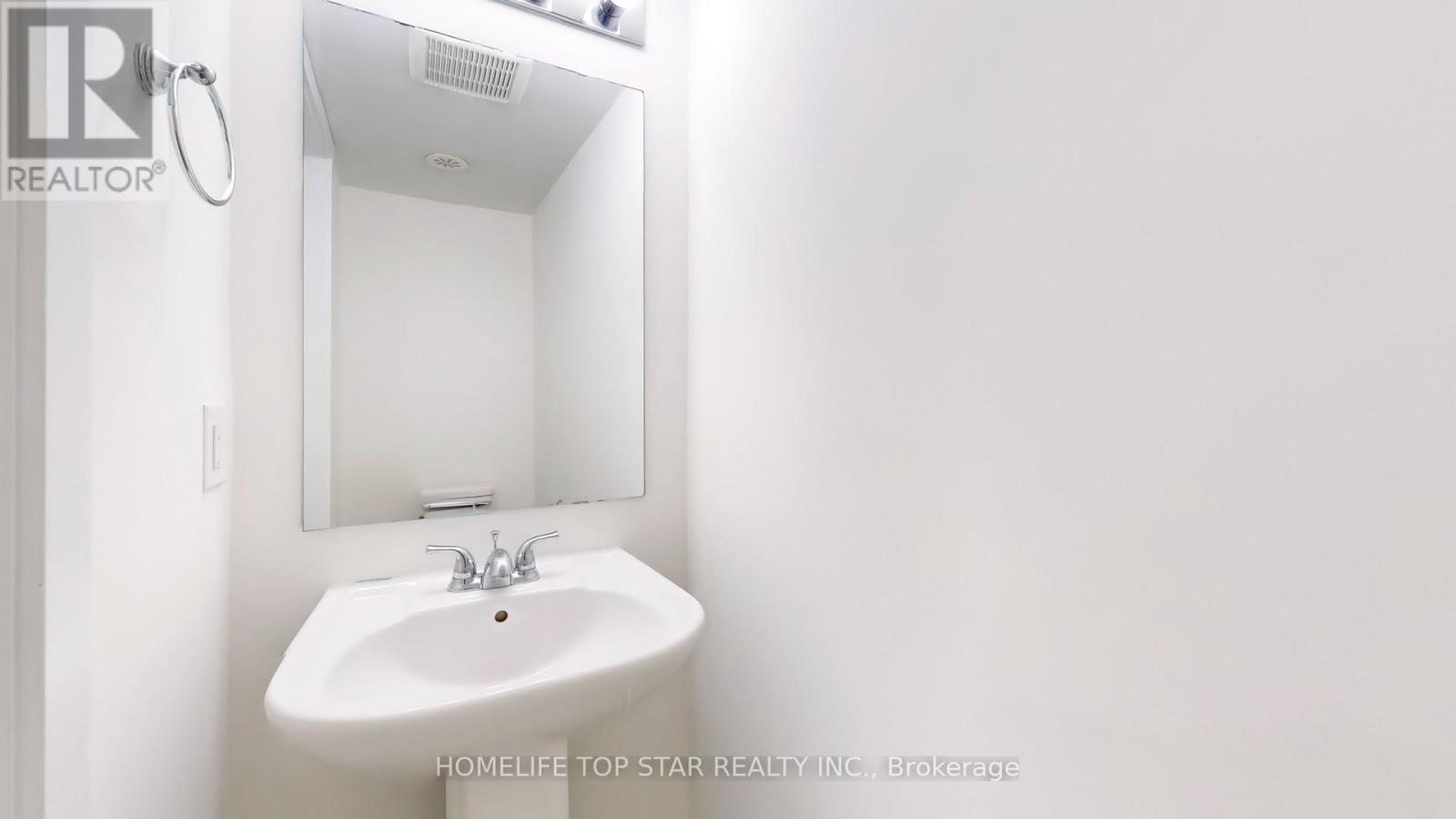 Photo 13 of 60 2315 Sheppard Ave West Avenue, Toronto ON