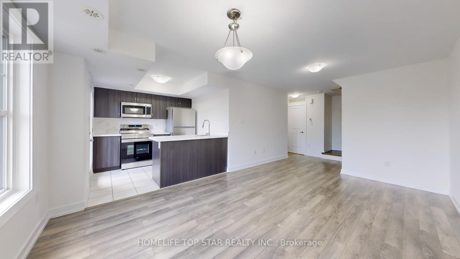 Photo 6 of 60 2315 Sheppard Ave West Avenue, Toronto ON