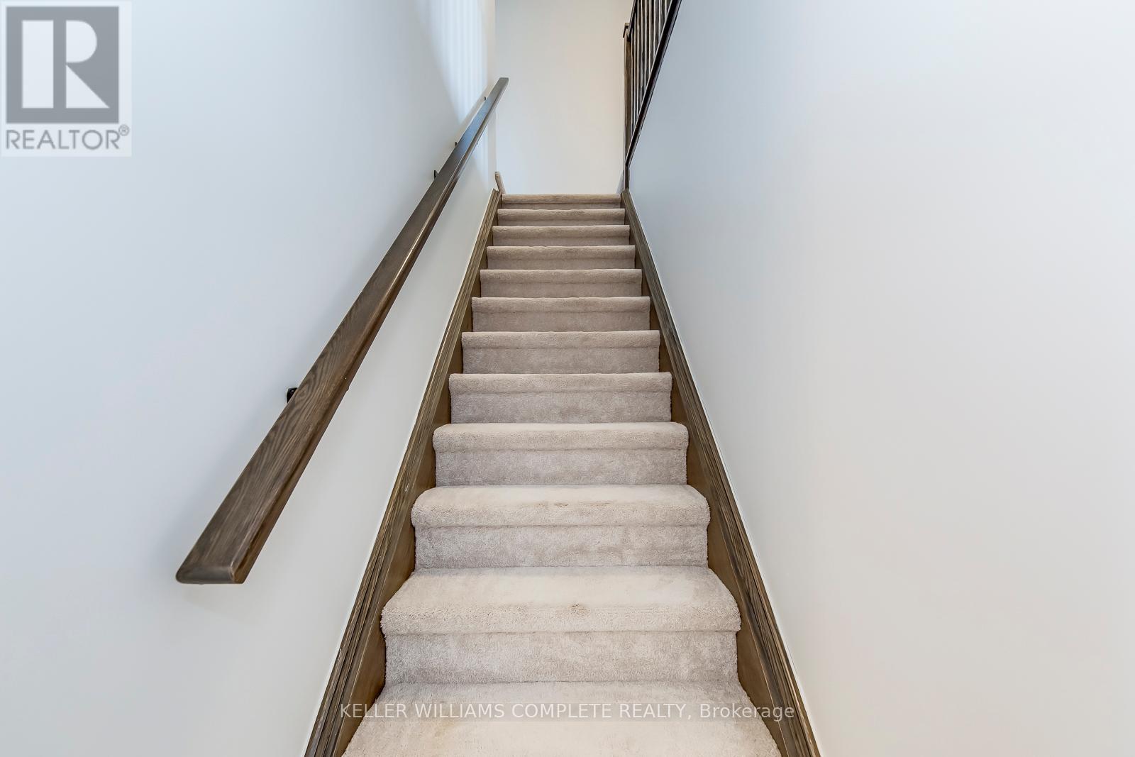 Photo 16 of 76 445 Ontario Street S, Milton ON