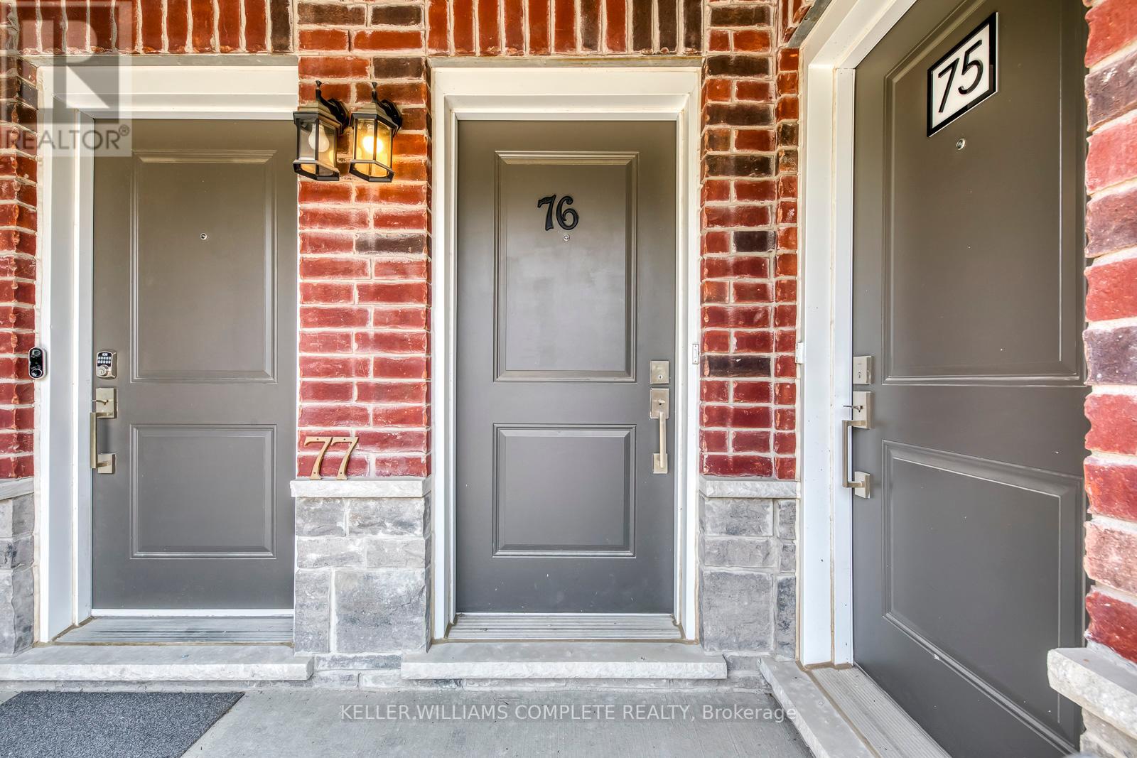 Photo 2 of 76 445 Ontario Street S, Milton ON