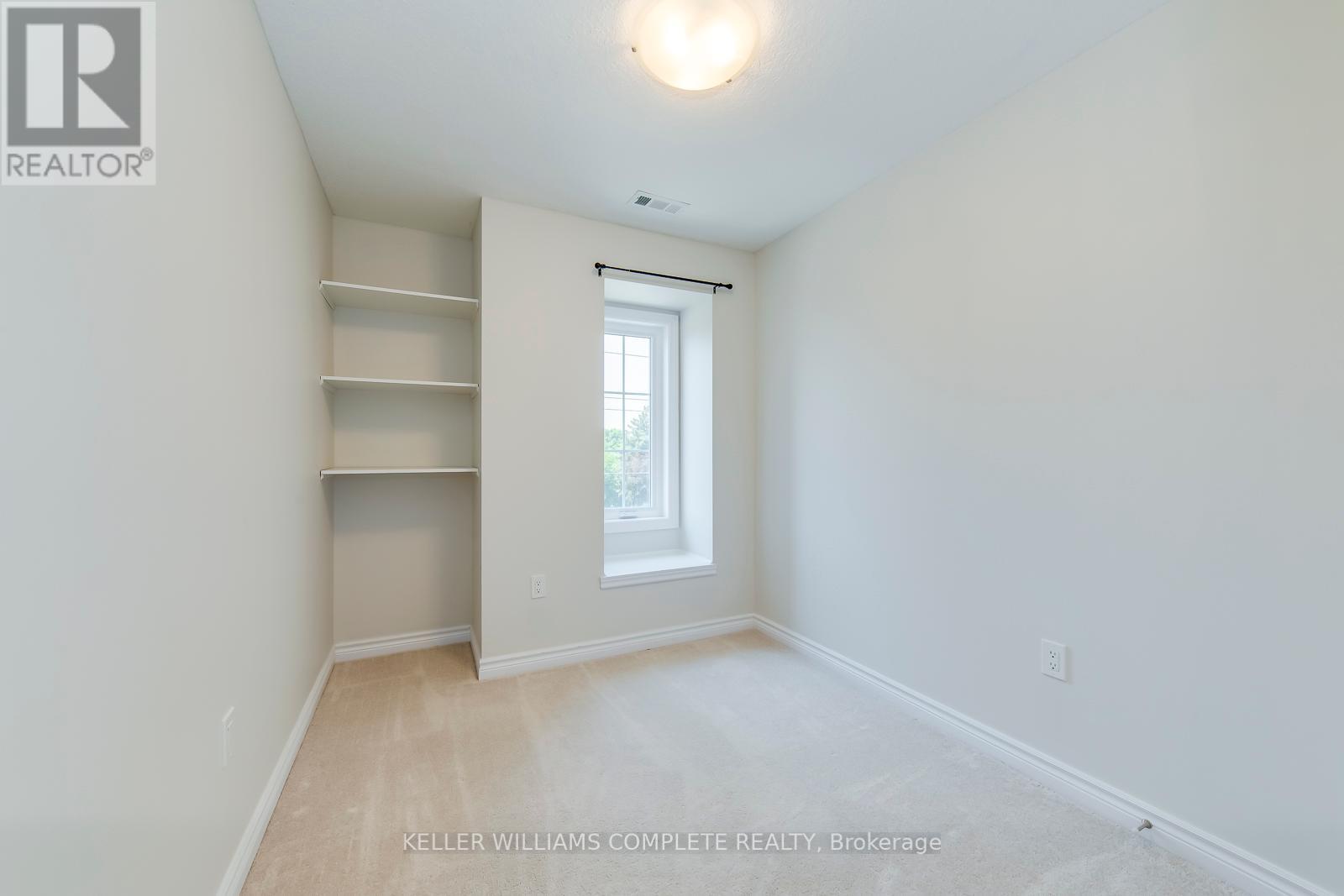 Photo 24 of 76 445 Ontario Street S, Milton ON