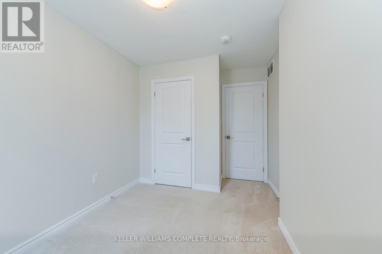 Photo 25 of 76 445 Ontario Street S, Milton ON