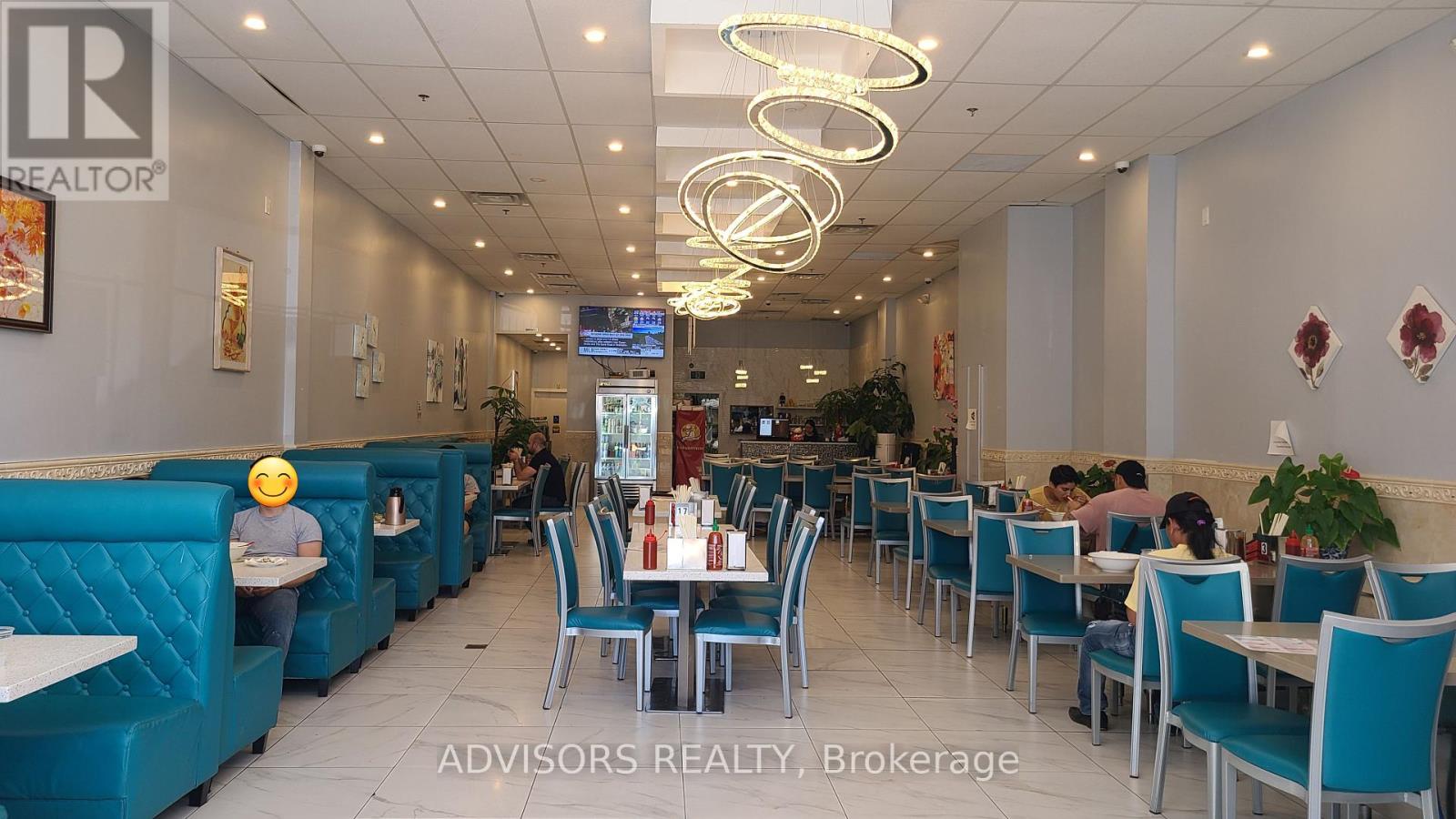 Photo 9 of 15 2555 Dixie Road, Mississauga ON