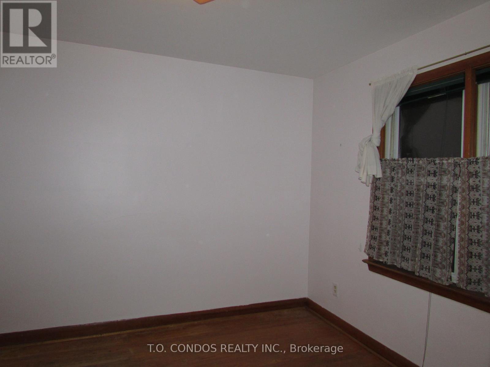 Photo 15 of 21 Black Creek Boulevard, Toronto ON