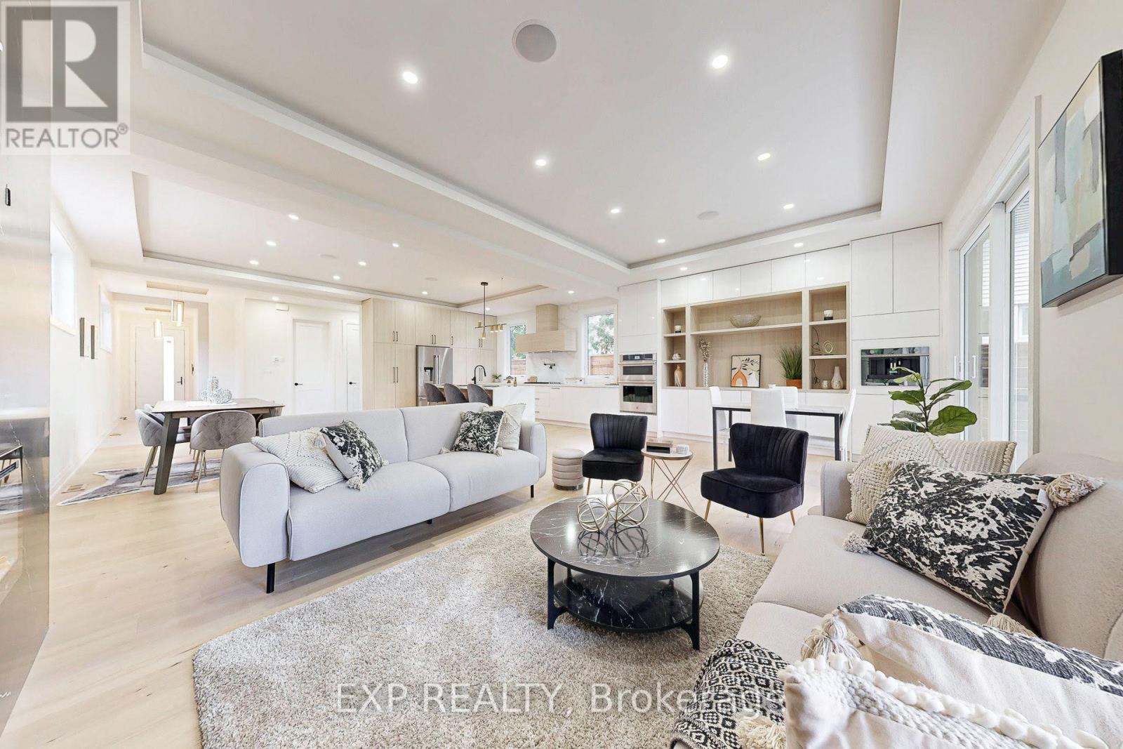 Photo 17 of 768 Montbeck Crescent, Mississauga ON
