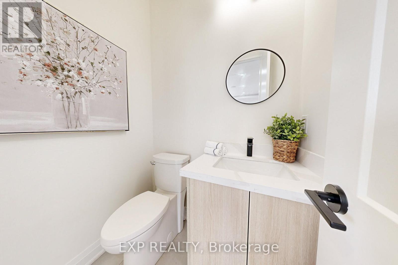 Photo 18 of 768 Montbeck Crescent, Mississauga ON