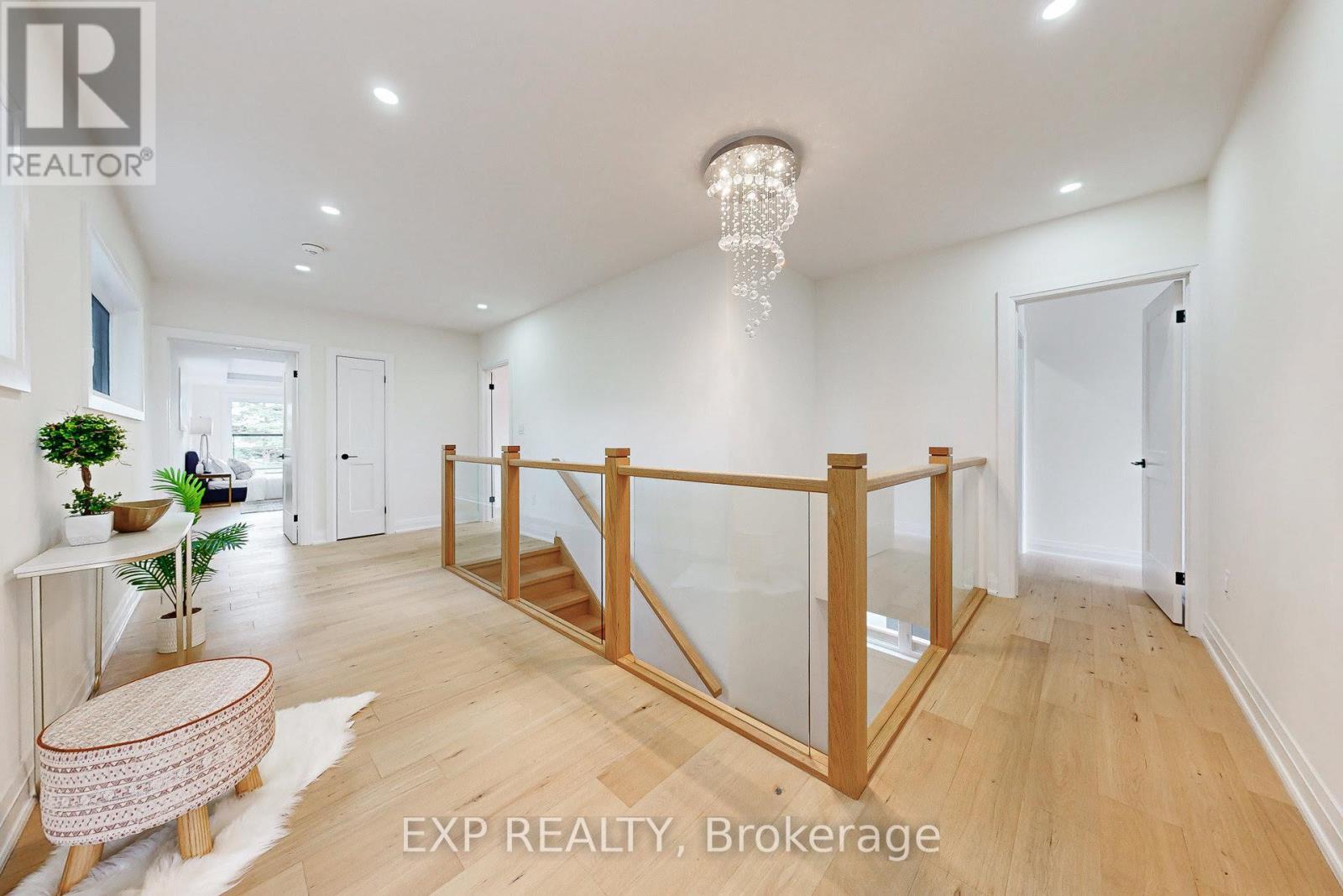 Photo 21 of 768 Montbeck Crescent, Mississauga ON