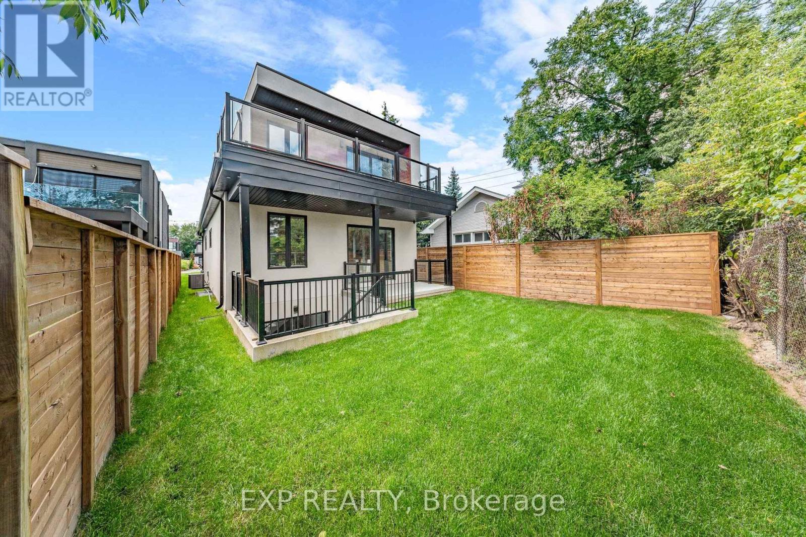 Photo 45 of 768 Montbeck Crescent, Mississauga ON