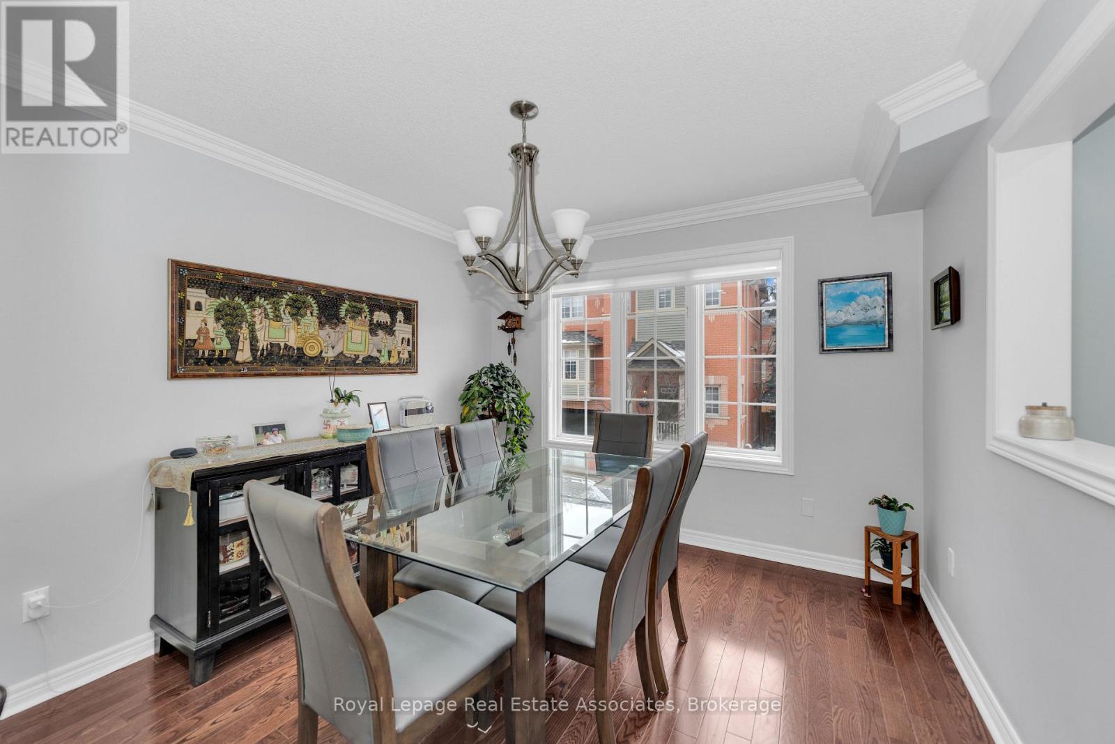 Photo 10 of 1 5031 East Mill Road, Mississauga ON