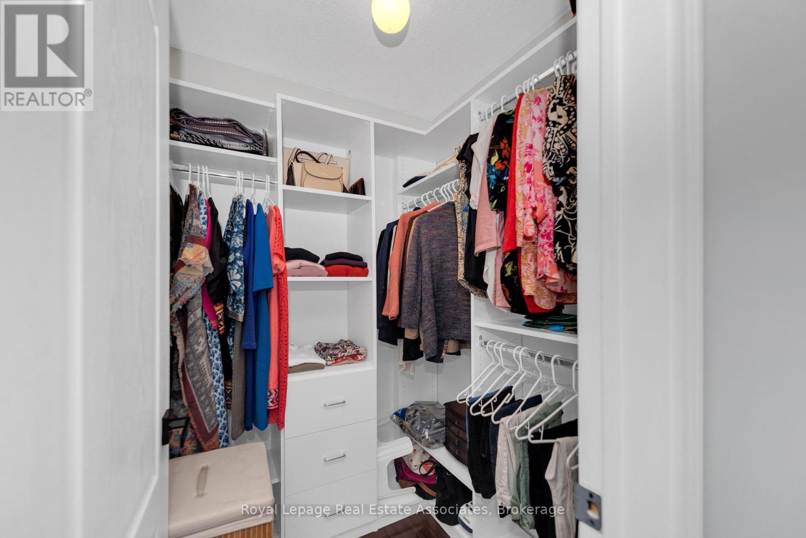 Photo 16 of 1 5031 East Mill Road, Mississauga ON