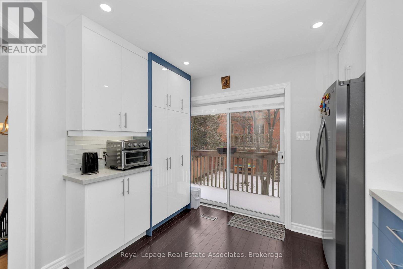 Photo 9 of 1 5031 East Mill Road, Mississauga ON