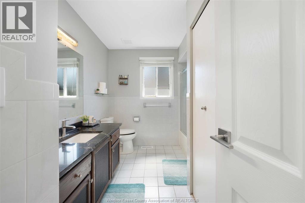 Photo 19 of 2544 Ellrose Avenue, Windsor ON