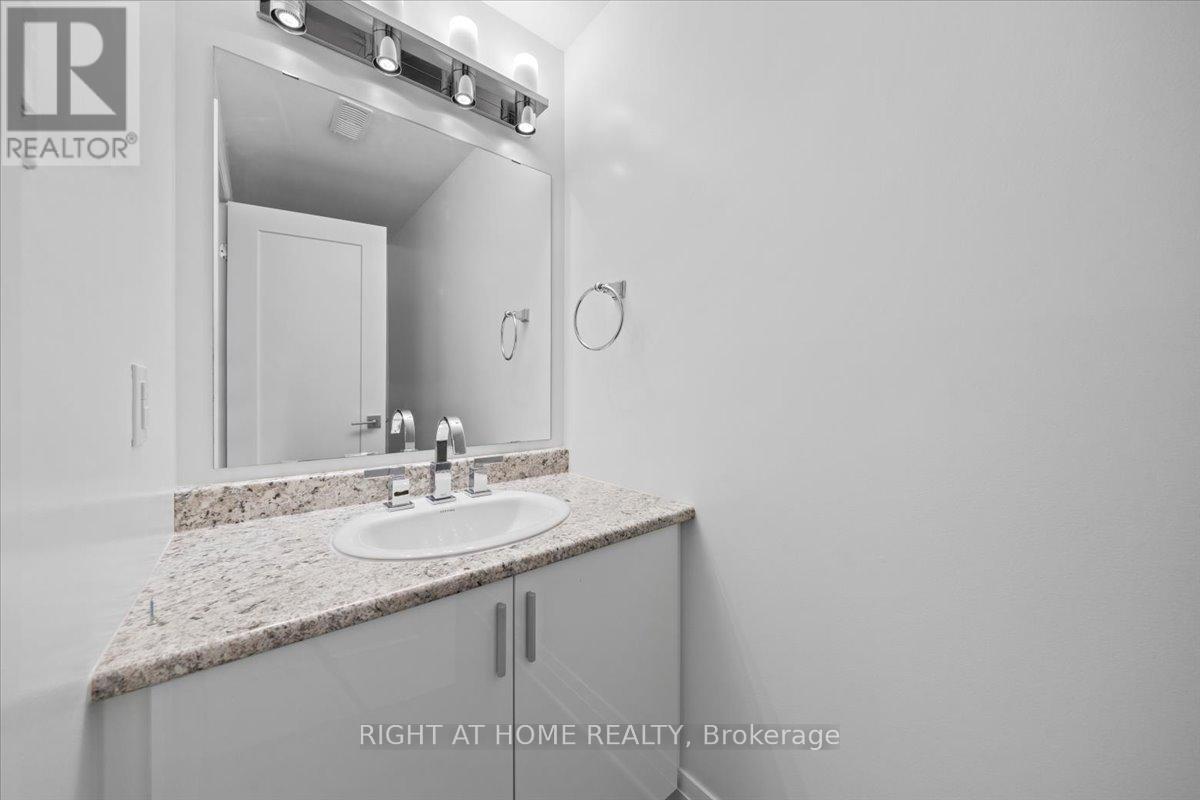 Photo 37 of 601 Willowmere Way, Ottawa ON