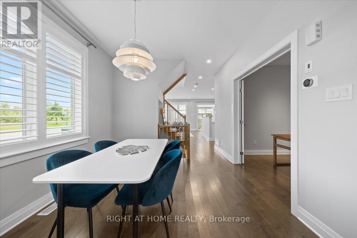 Photo 6 of 601 Willowmere Way, Ottawa ON