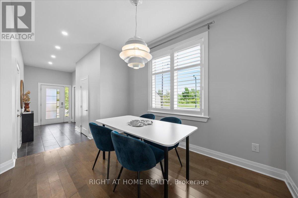 Photo 7 of 601 Willowmere Way, Ottawa ON