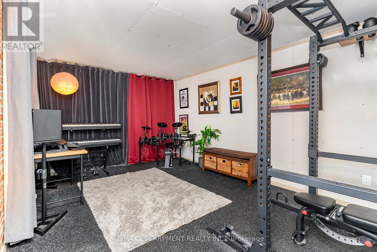 Photo 43 of 21 Prospect Street S, Hamilton ON