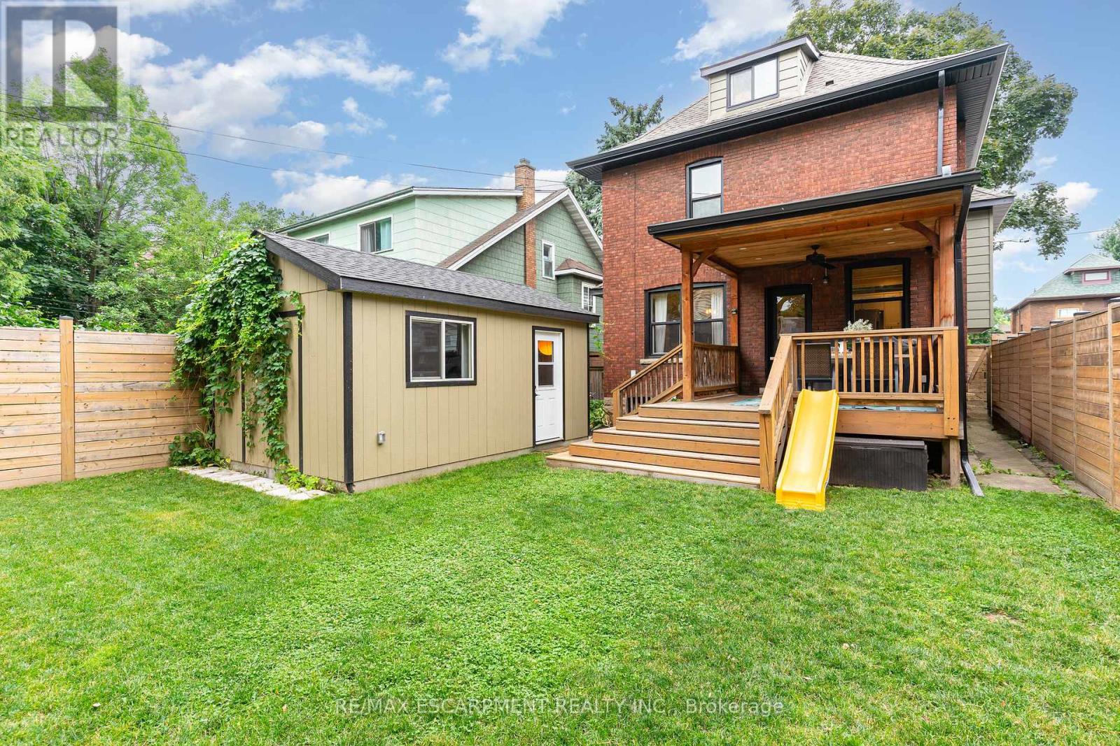 Photo 45 of 21 Prospect Street S, Hamilton ON