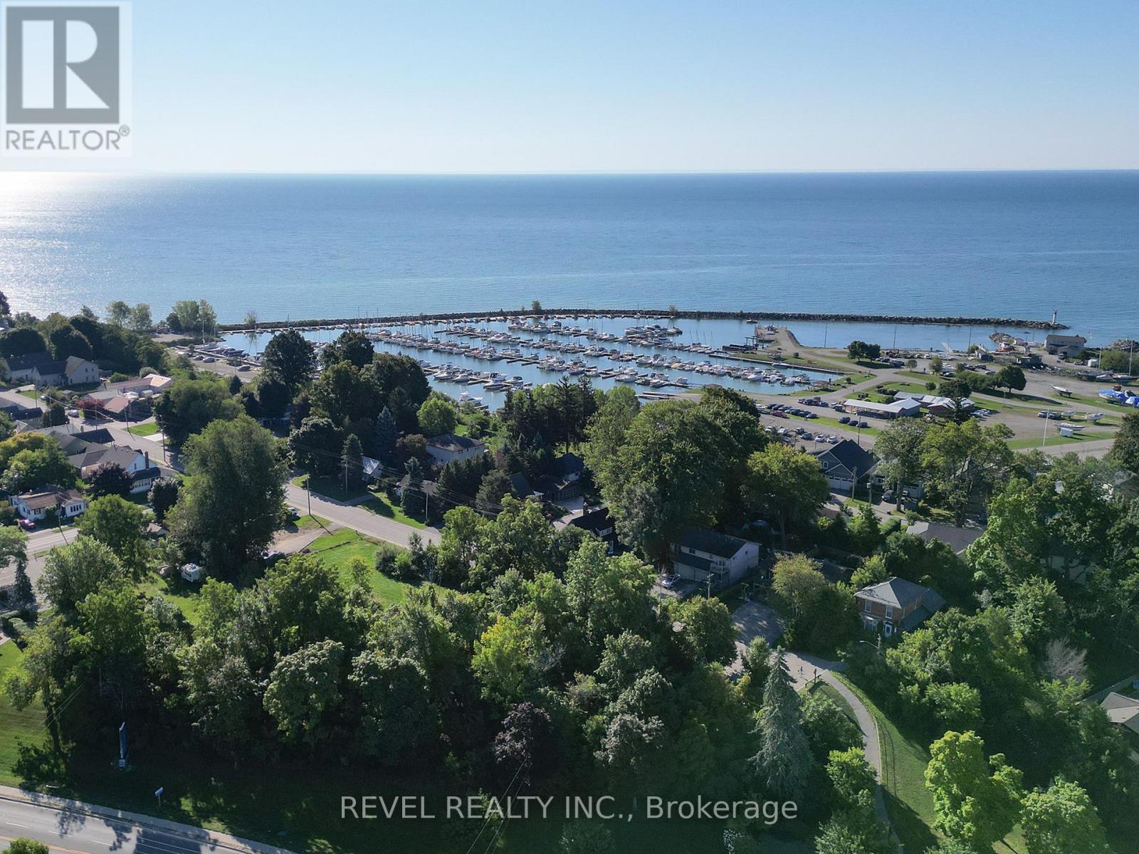 Photo 35 of 5 Scott Drive, Norfolk ON