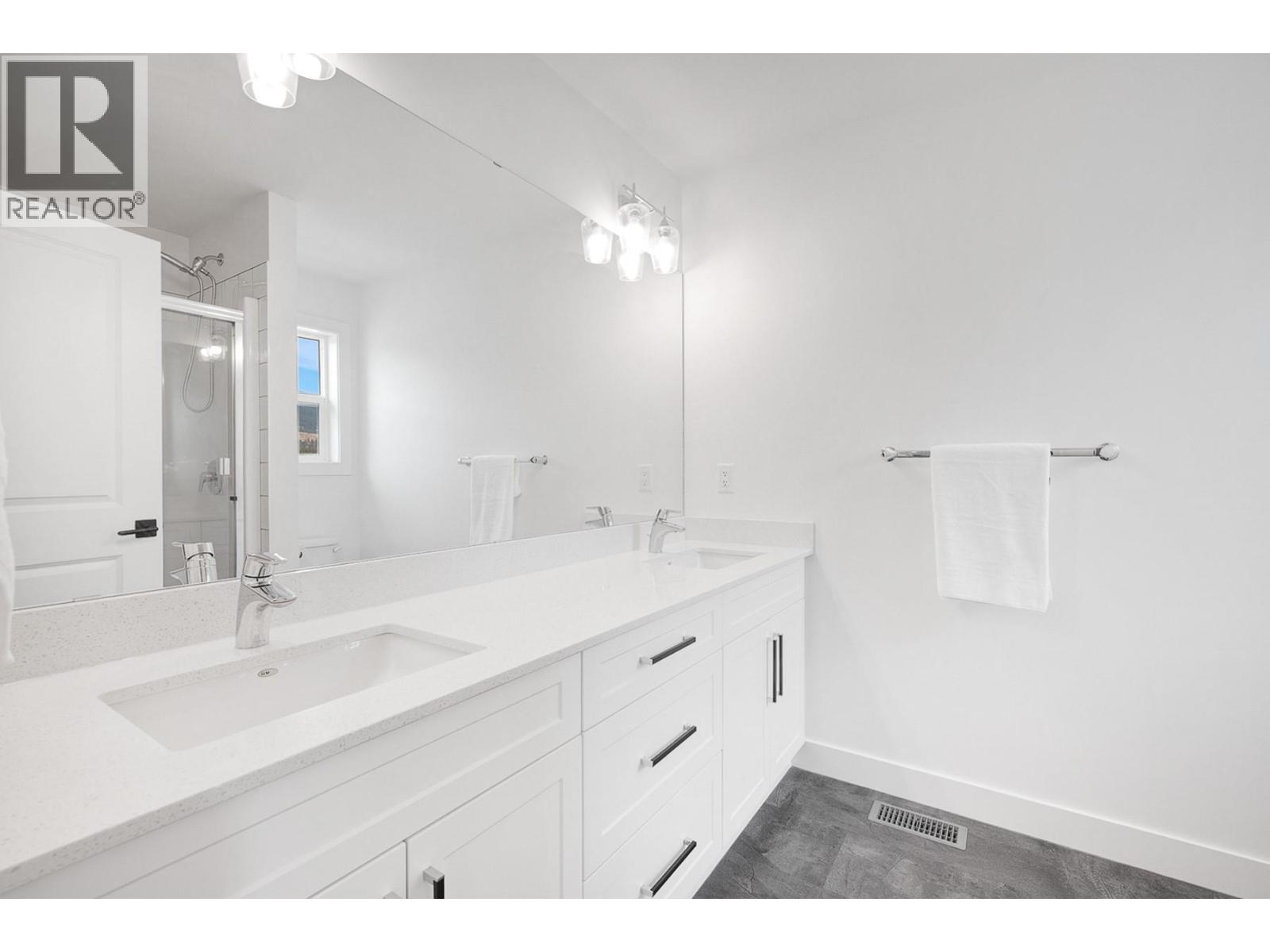 22 12075 Oceola Road, Lake Country