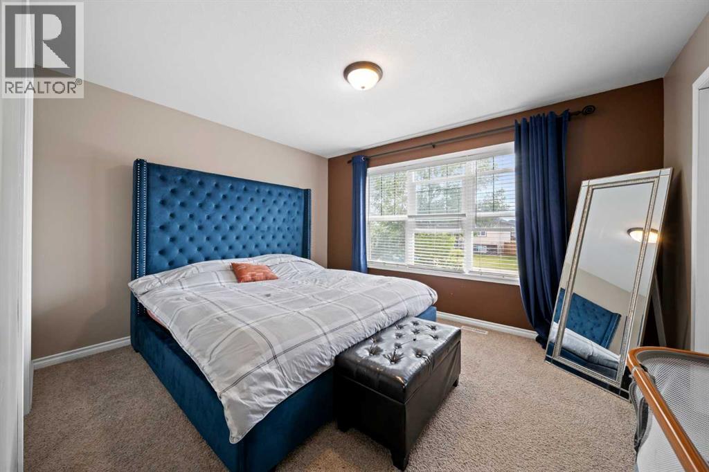 Photo 16 of 308 Lancaster Drive, Red Deer AB