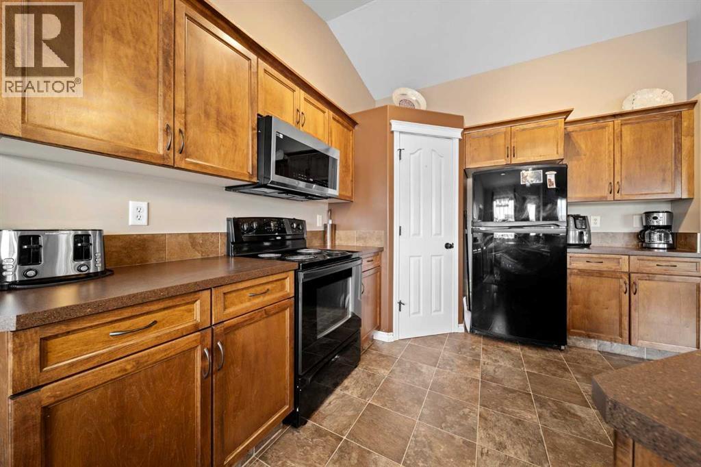 Photo 9 of 308 Lancaster Drive, Red Deer AB