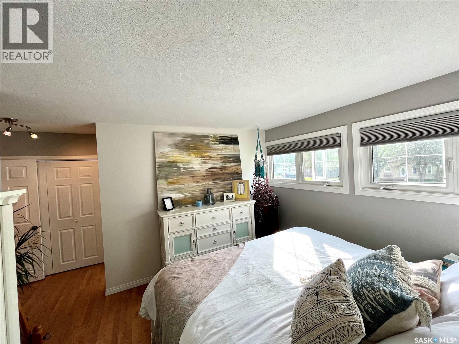 Photo 13 of 440 Macdonald Drive, Swift Current SK