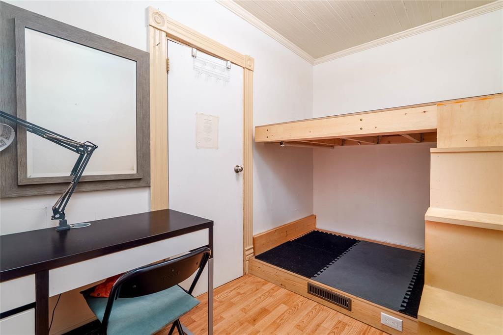 Photo 11 of 628 Flora Avenue, Winnipeg MB